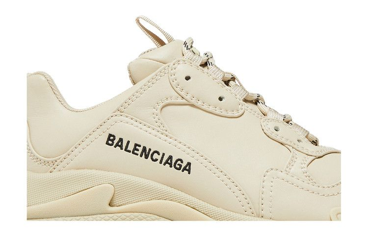 Кроссовки Balenciaga Wmns Triple S 'Beige'