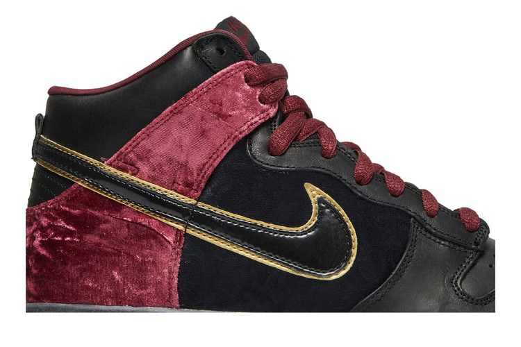 Кроссовки Nike Dunk High Premium SB 'Bloody Sunday'