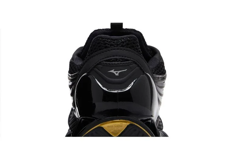 Кроссовки Mizuno Wave Prophecy 13 S 'Black Gold'