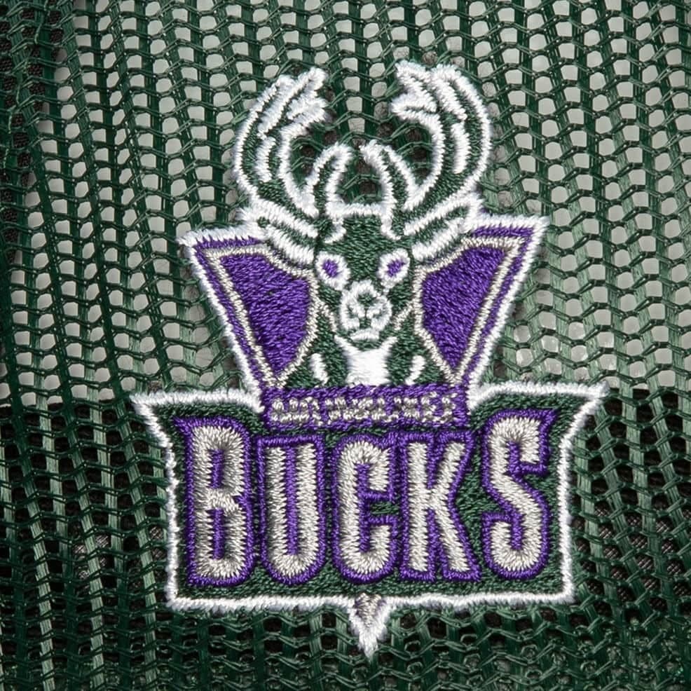 Mitchell-Ness-Team-Seal-Trucker-Snapback-HWC-Milwaukee-Bucks-Hat-2