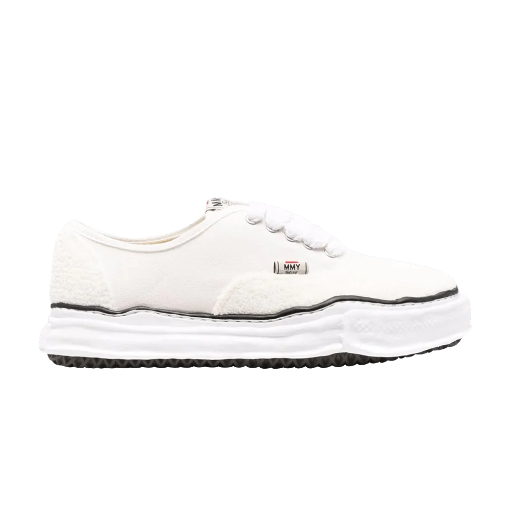 Krossovki-Maison-Mihara-Yasuhiro-Baker-OG-Sole-Sagara-Embroidery-Low-White