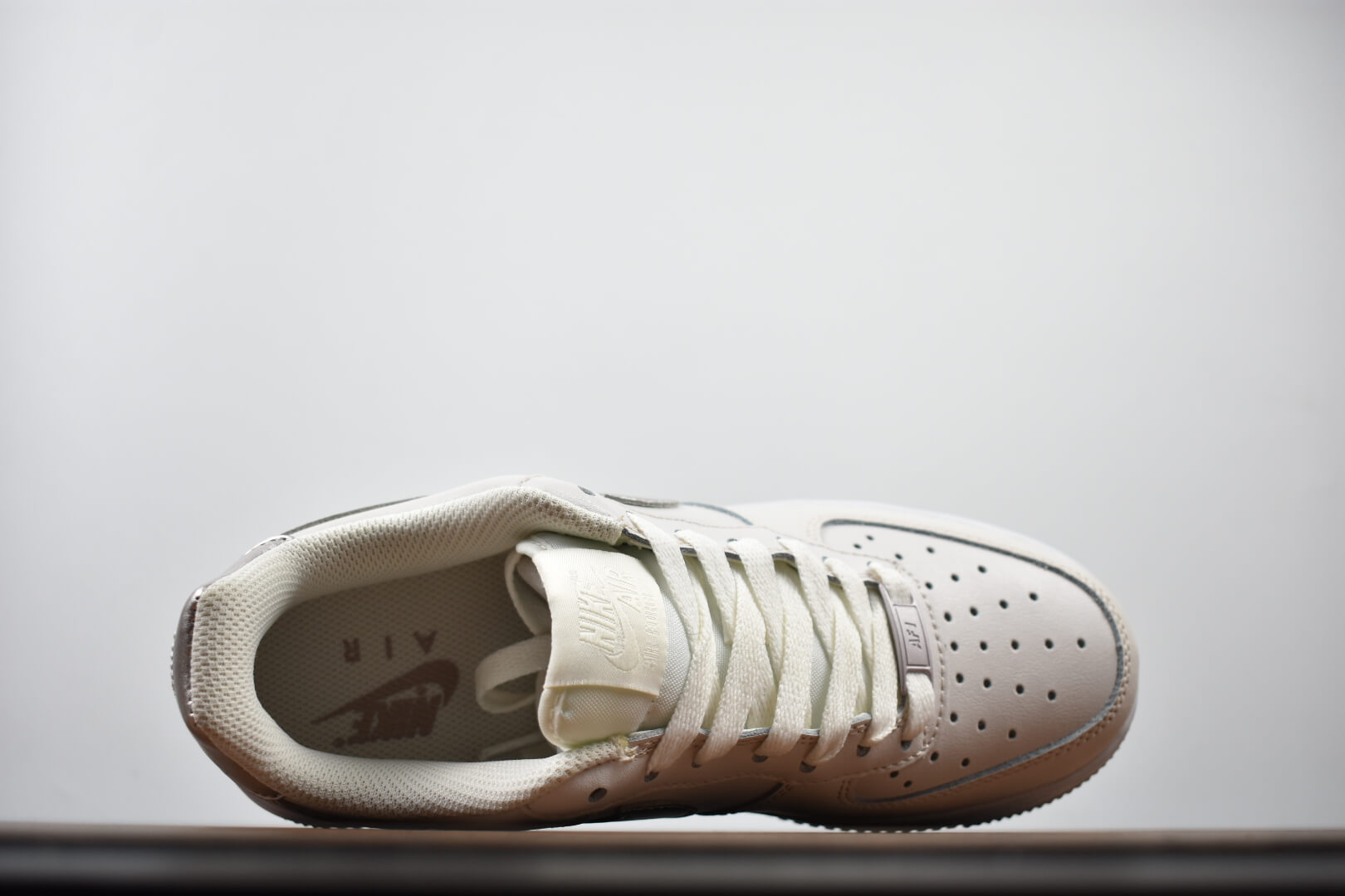 Кроссовки Nike Air Force 1 Low GS 'Phantom'