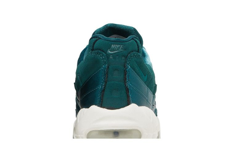 Кроссовки Nike Wmns Air Max 95 'Green Velvet'
