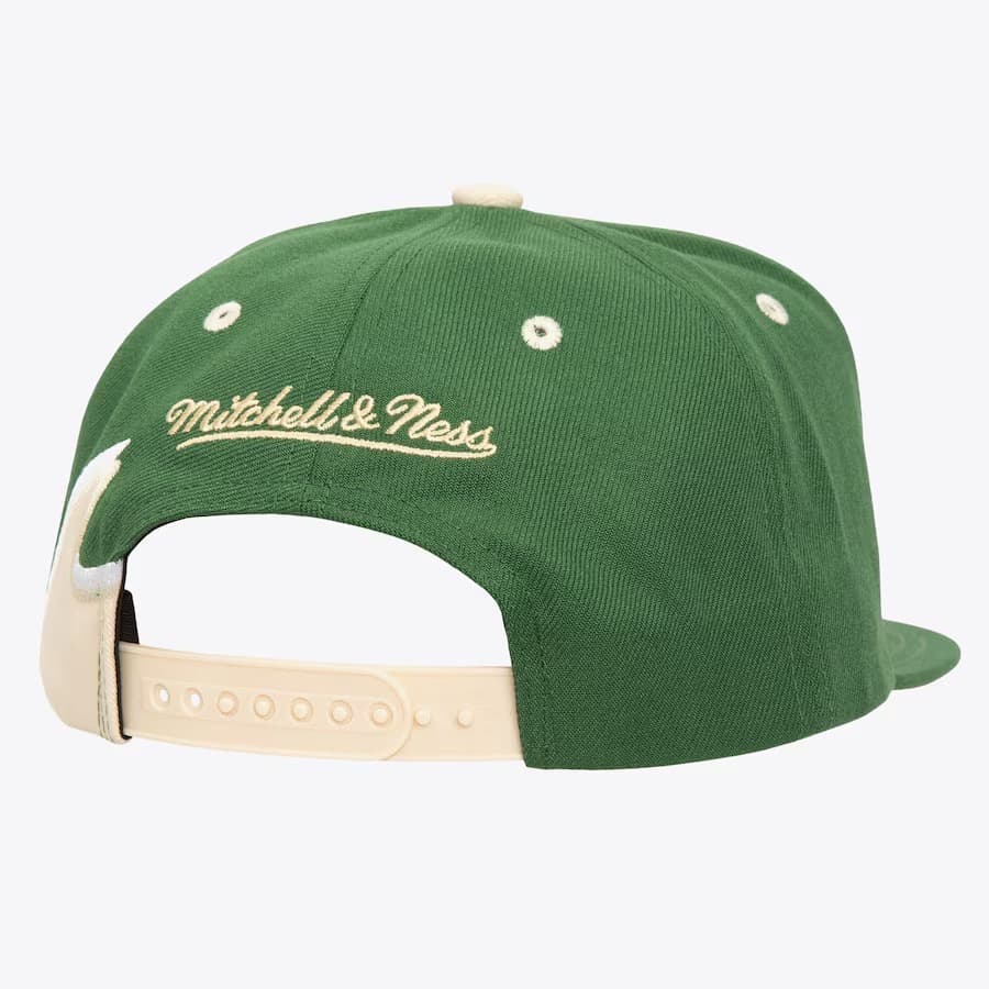 Mitchell-Ness-Hunter-Green-Milwaukee-Bucks-Rising-Tide-OG-Snapback-Hat-1
