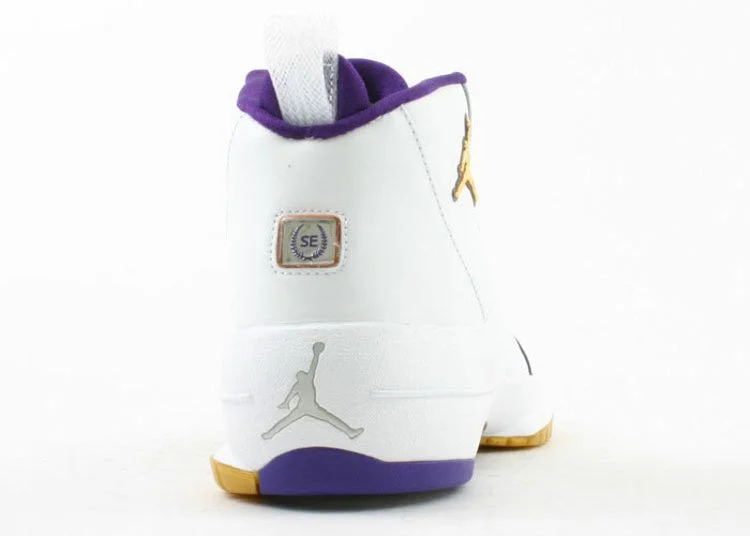 Krossovki-Air-Jordan-19-OG-SE-West-Coast-1