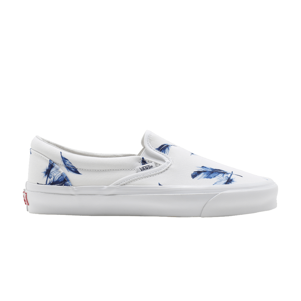 kith-x-vault-og-classic-slip-on-lx-feathers-vn0a45jk6bw