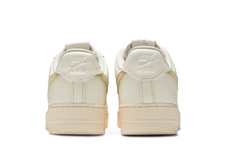 Кроссовки Nike Air Force 1 Low '07 Premium 'Oversize Swoosh Sail'