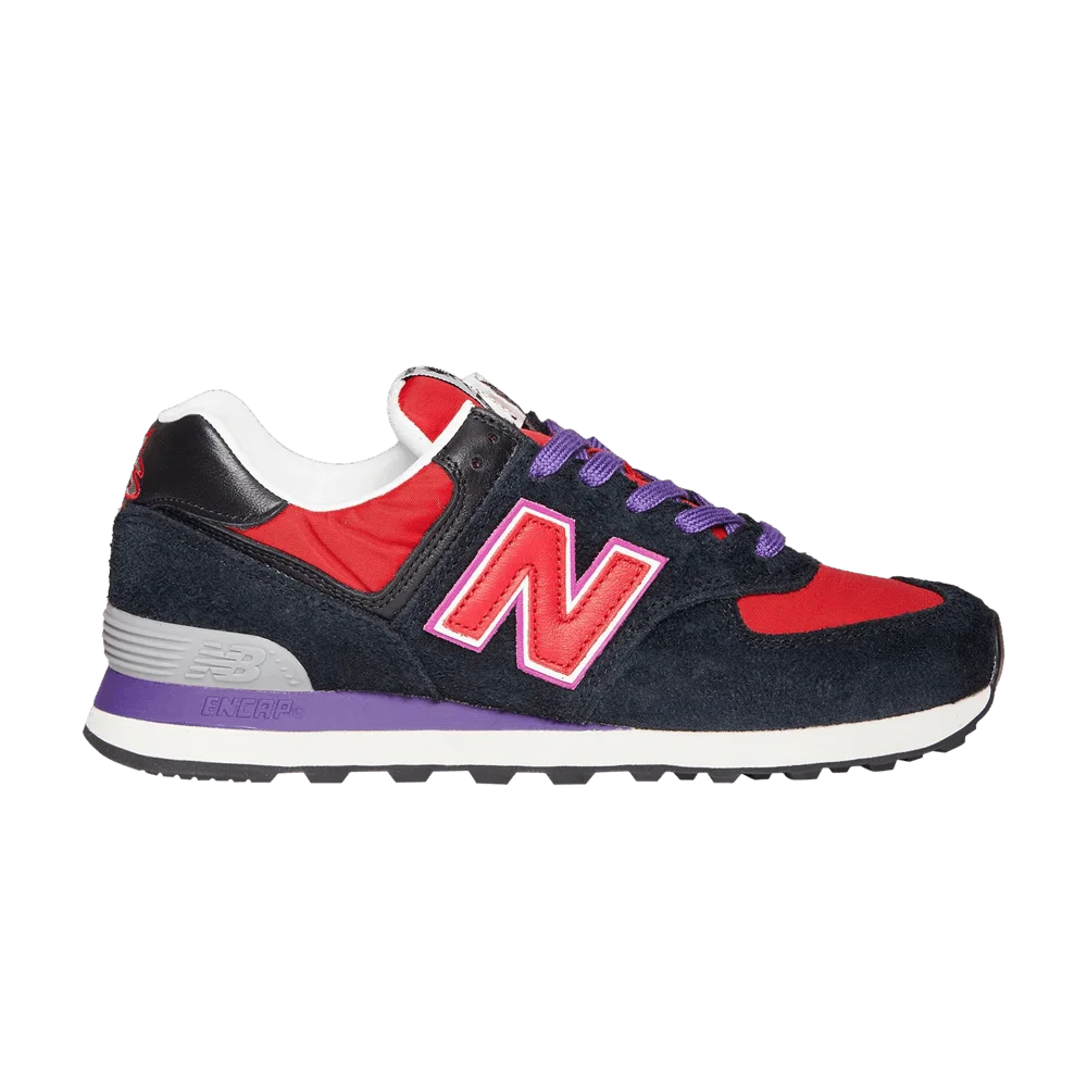 Krossovki-Stray-Rats-x-New-Balance-574-Black-Red
