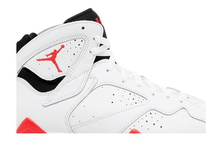 Кроссовки Air Jordan 7 Retro 'White Infrared'
