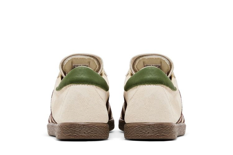Кроссовки END. x adidas Tobacco 'Flyfishing Pack - Ecru Tint'