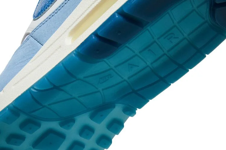Krossovki-Nike-Air-Max-1-Premium-Air-Max-Day-Blueprint-9
