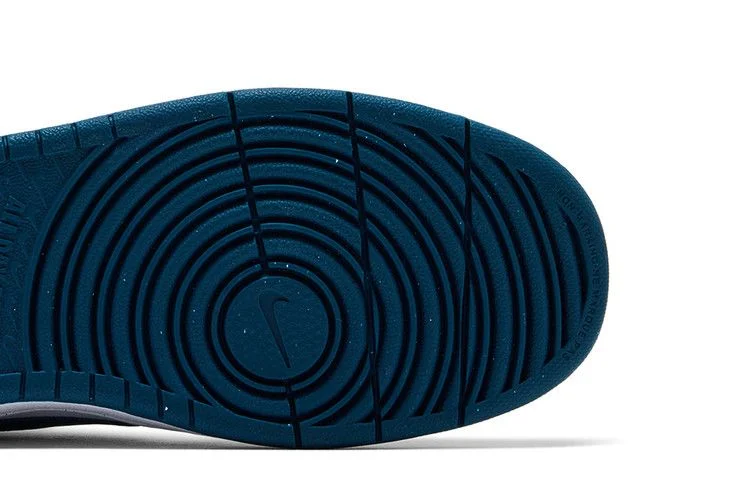 Krossovki-Nike-Court-Borough-Mid-2-GS-White-Marina-4