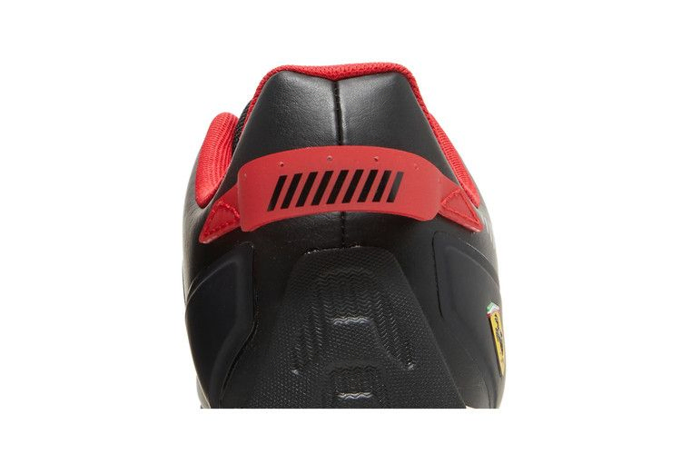 scuderia-ferrari-x-a3rocat-black-306857-01_06