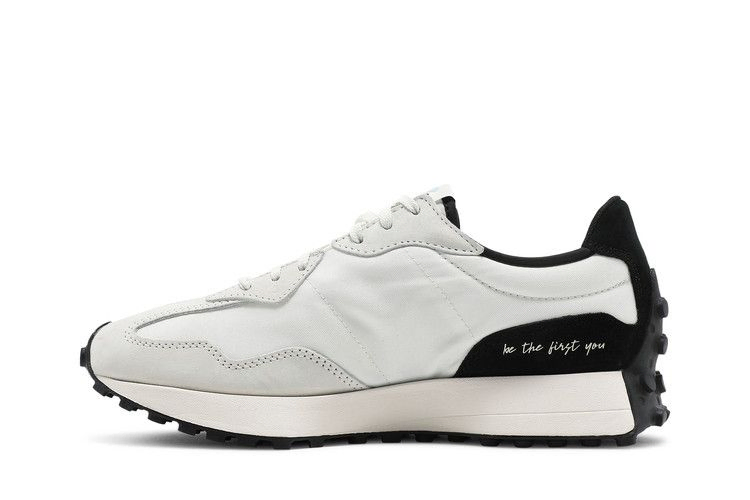 Кроссовки New Balance Wmns 327 'Sea Salt Black'
