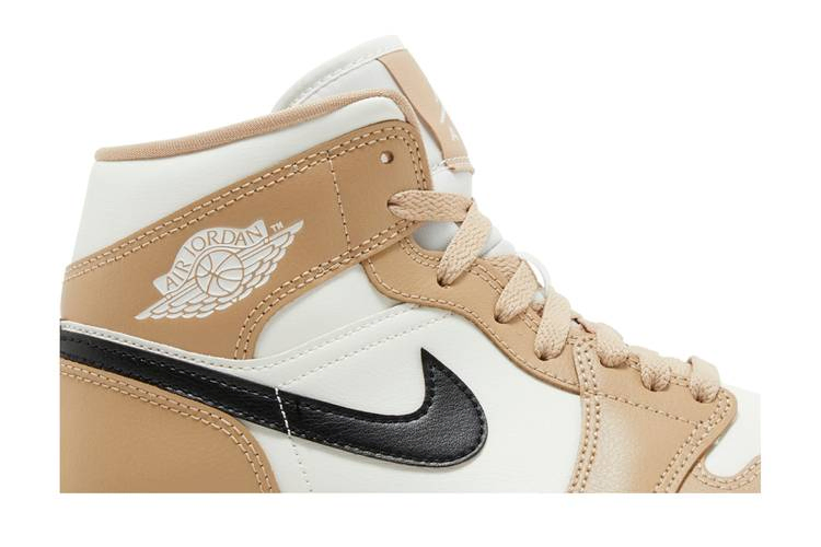Кроссовки Wmns Air Jordan 1 Mid 'Desert'