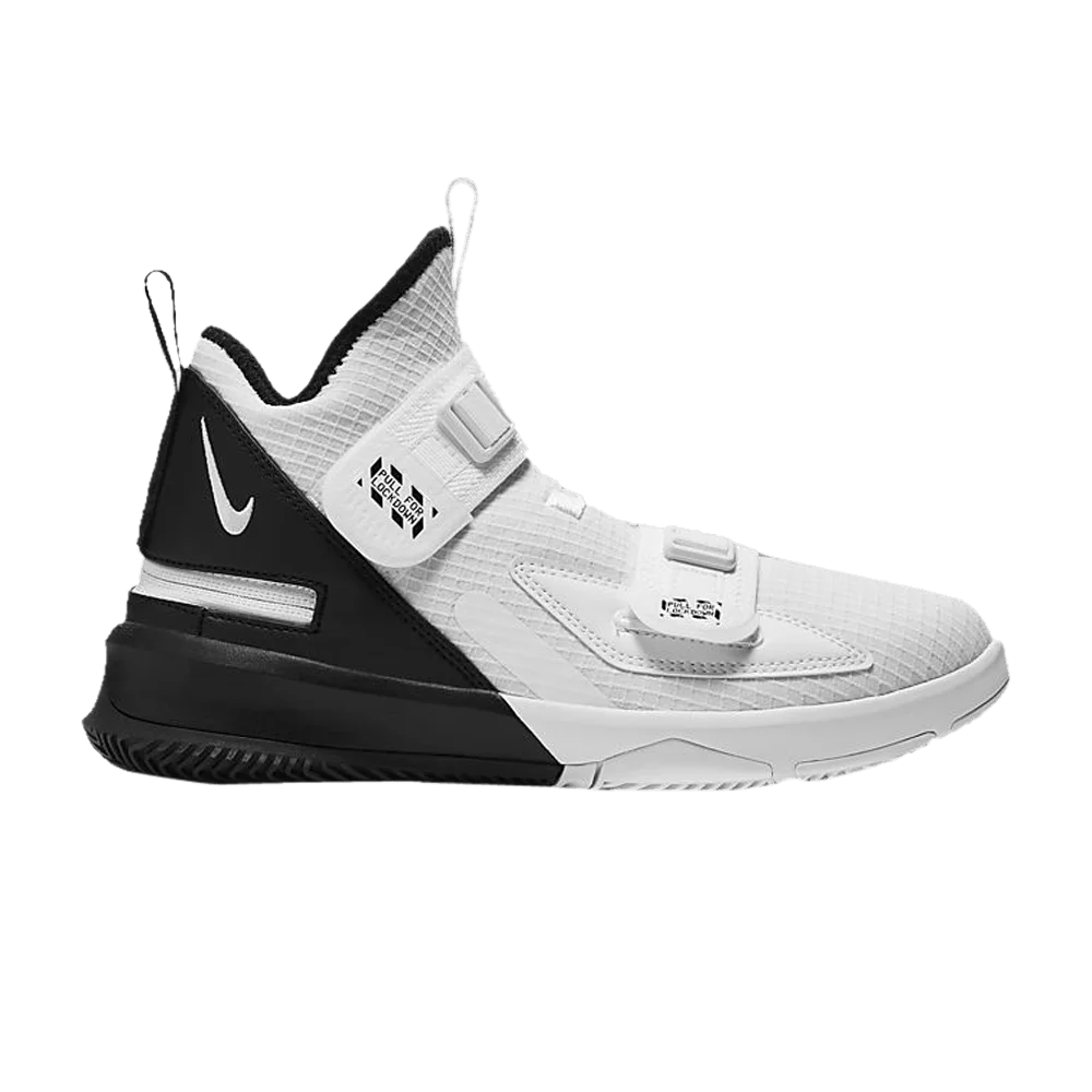 Кроссовки Nike LeBron Soldier 13 Flyease GS 'White Black'