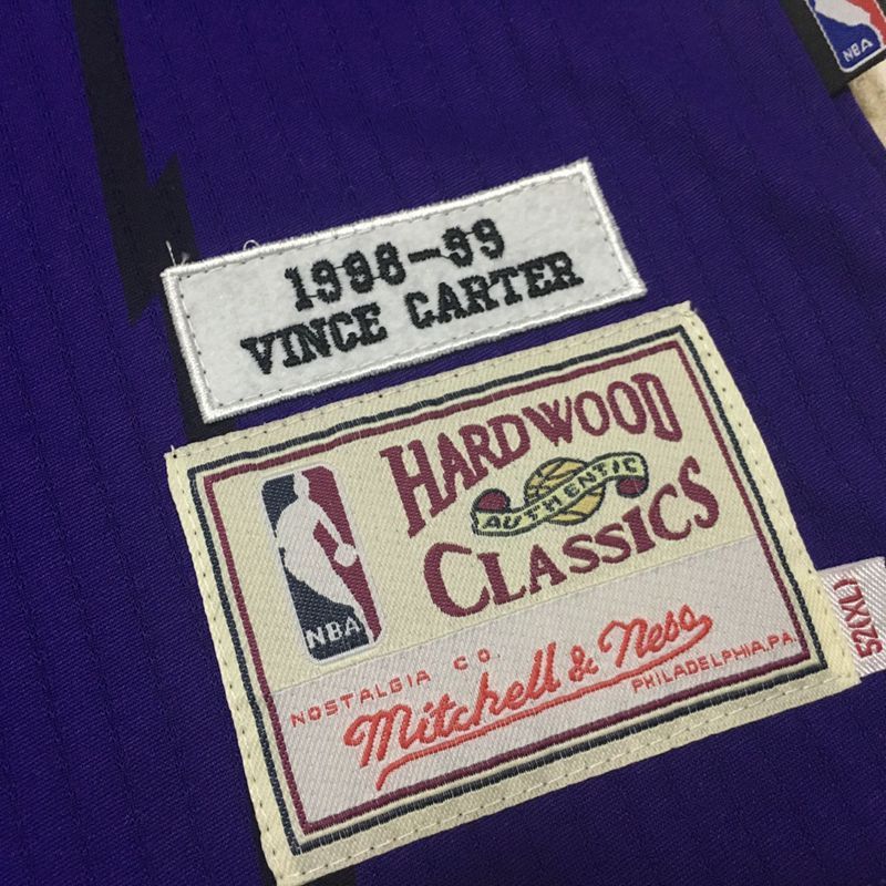 1998-99-Carter-Raptors-15-Hardwood-Classics-Purple-4