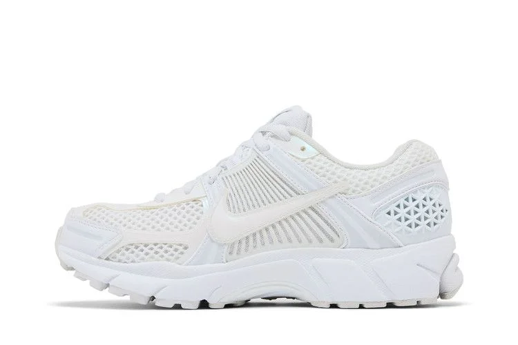 Кроссовки Nike Wmns Air Zoom Vomero 5 'Triple White'