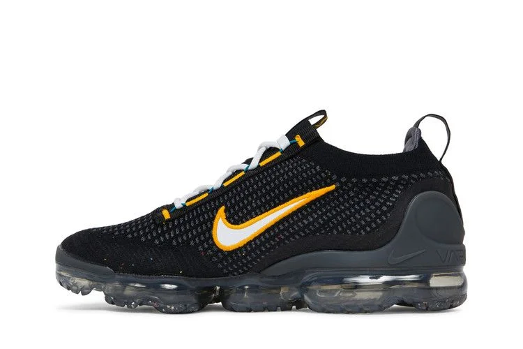 Кроссовки Nike Air VaporMax 2021 Flyknit 'Black University Gold'
