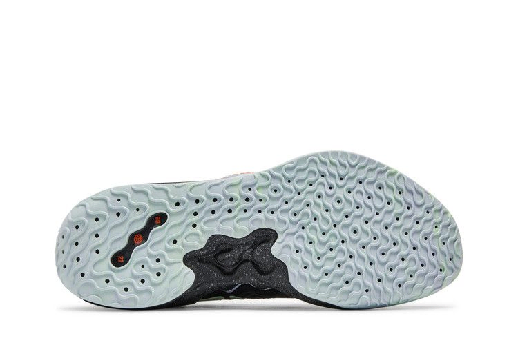 Кроссовки Nike Air Zoom GT Run 'Black Ghost'