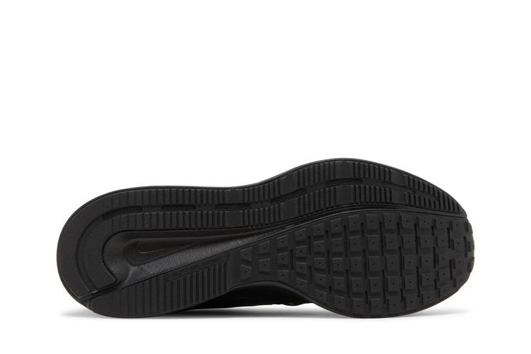 Кроссовки Nike Run Swift 3 'Triple Black'