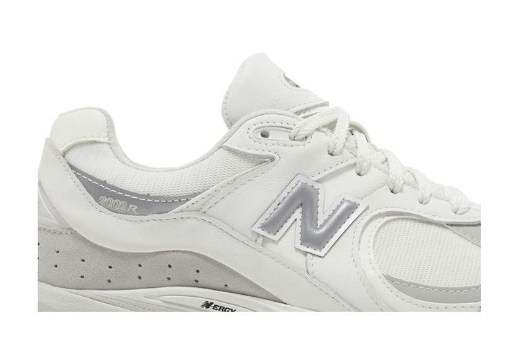 Кроссовки New Balance 2002R GORE-TEX 'White Brighton Grey'