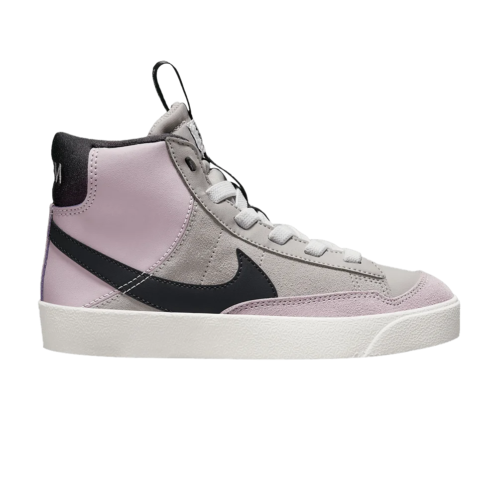 Krossovki-Nike-Blazer-Mid-77-SE-PS-Dance-Pink