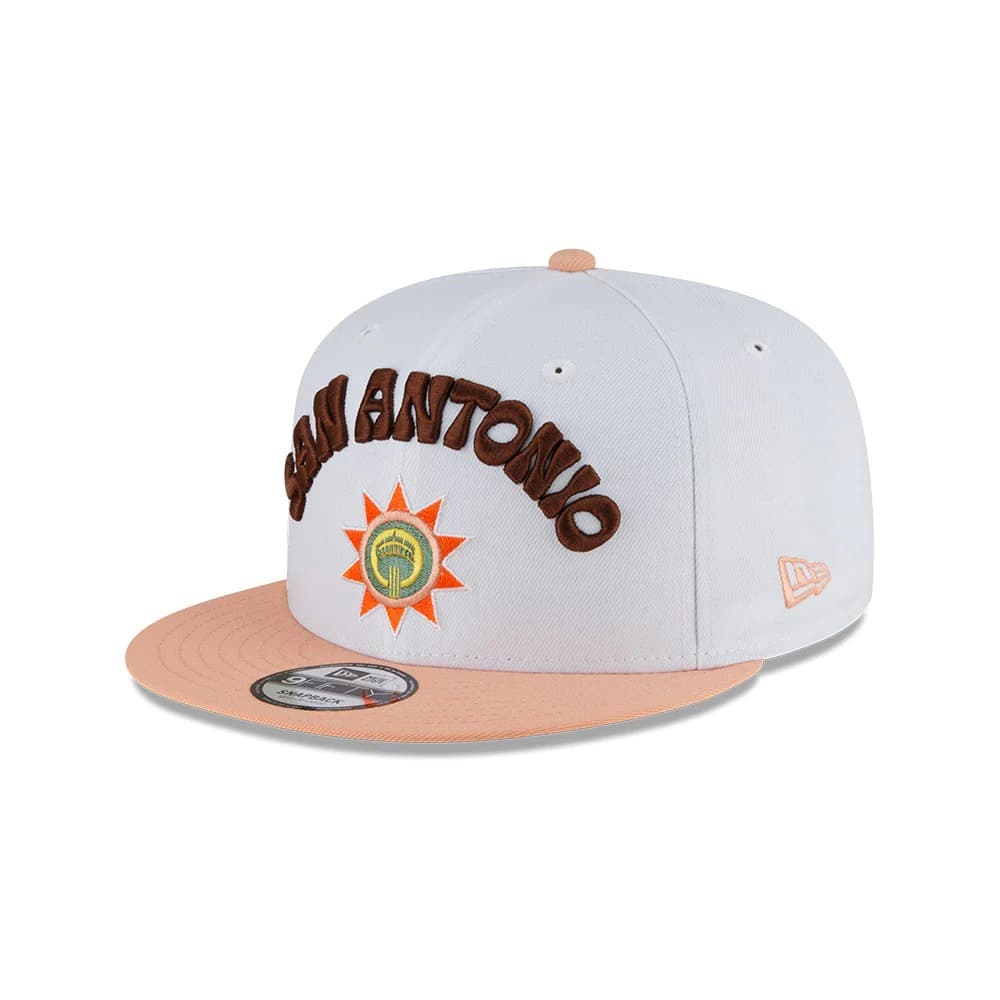 Бейсболка New Era San Antonio Spurs 9FIFTY 2024 City Edition NBA Snapback Hat