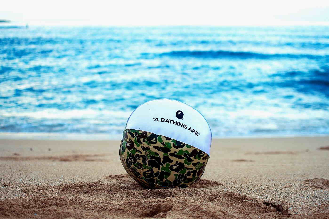 Пляжный мяч BAPE ABC Beach Ball Green