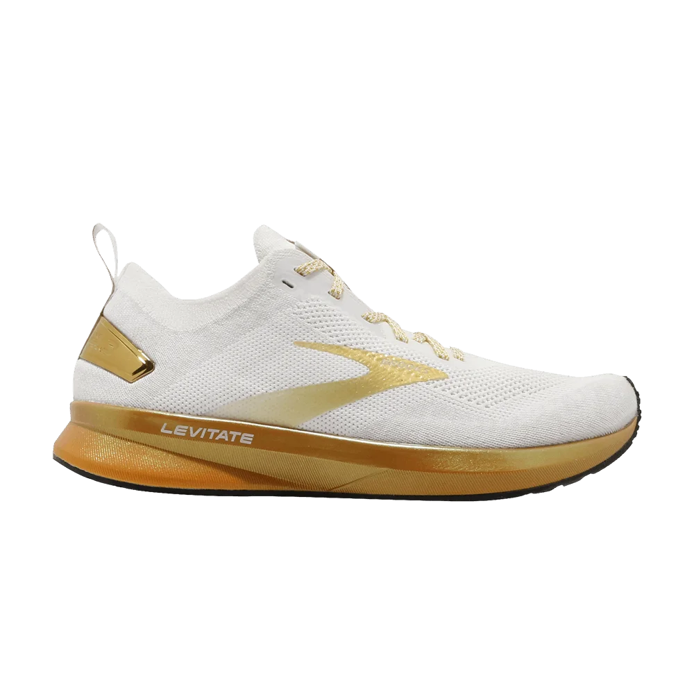 Krossovki-Brooks-Wmns-Levitate-4-White-Gold