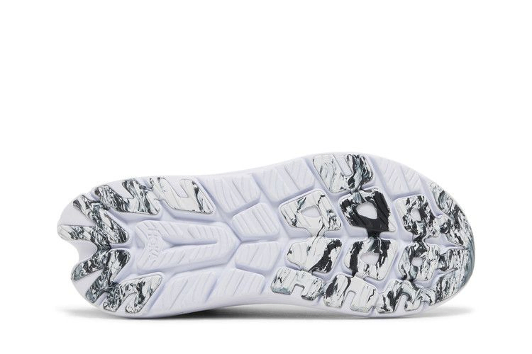 wmns-kawana-black-white-1123164-bwht_03