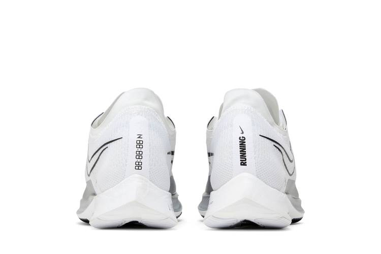 Кроссовки Nike ZoomX Streakfly 'White Metallic Silver'