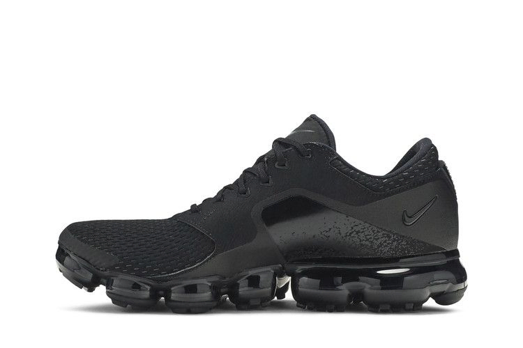 air-vapormax-cs-triple-black-ah9046-002_02