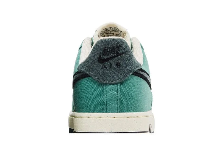 Кроссовки Nike Air Force 1 LV8 GS 'Notebook Doodle Pack - Vintage Green'
