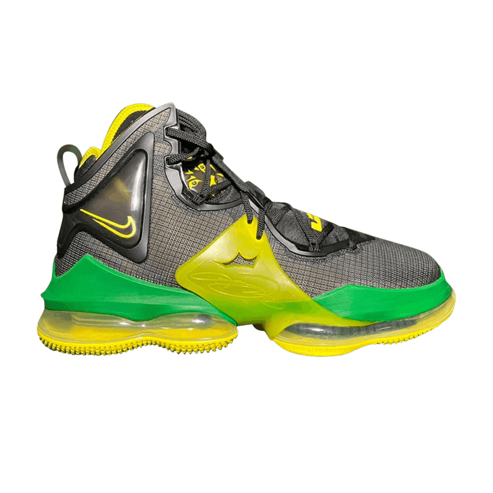 Кроссовки Nike LeBron 19 'Oregon Away' PE