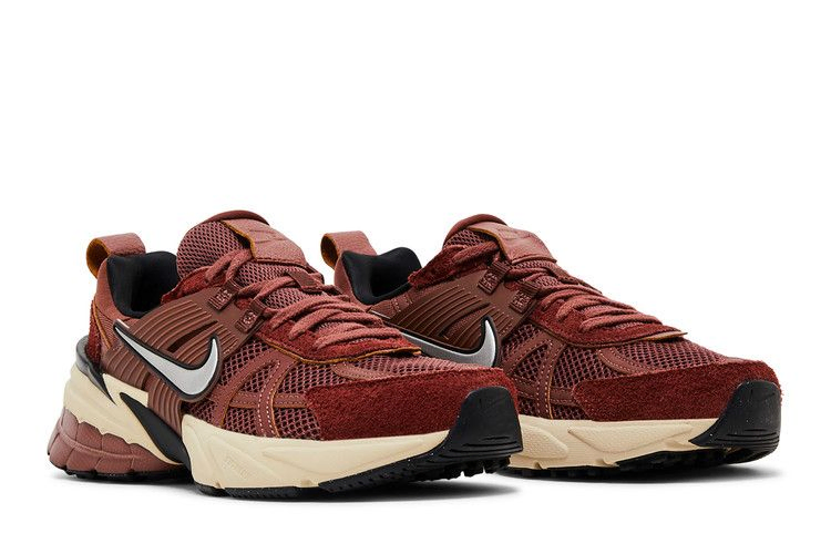 wmns-v2k-run-dark-pony-fn6703-201_07