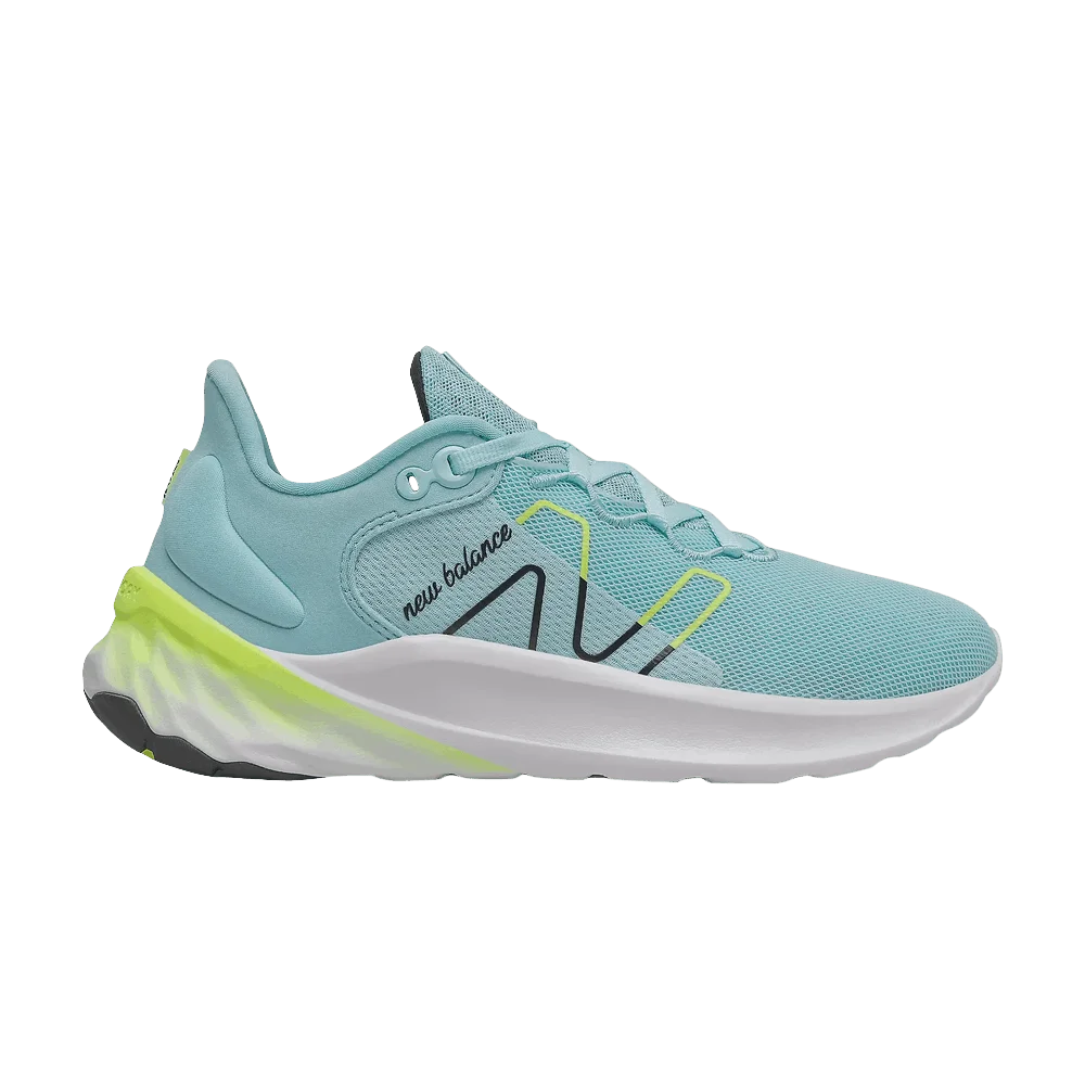 Krossovki-New-Balance-Wmns-Fresh-Foam-Roav-v2-Blue