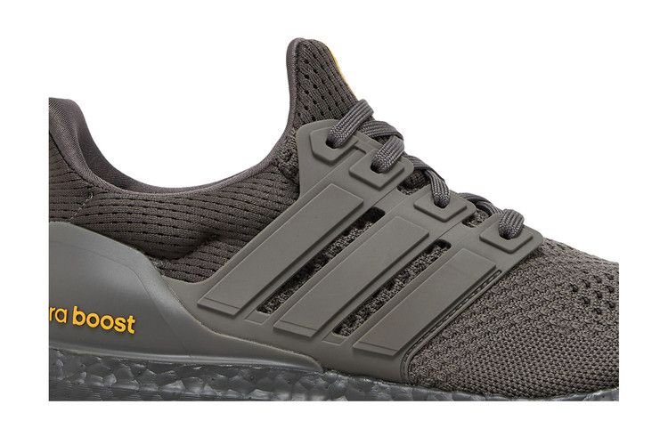 Кроссовки adidas UltraBoost 1.0 'Charcoal Semi Spark'