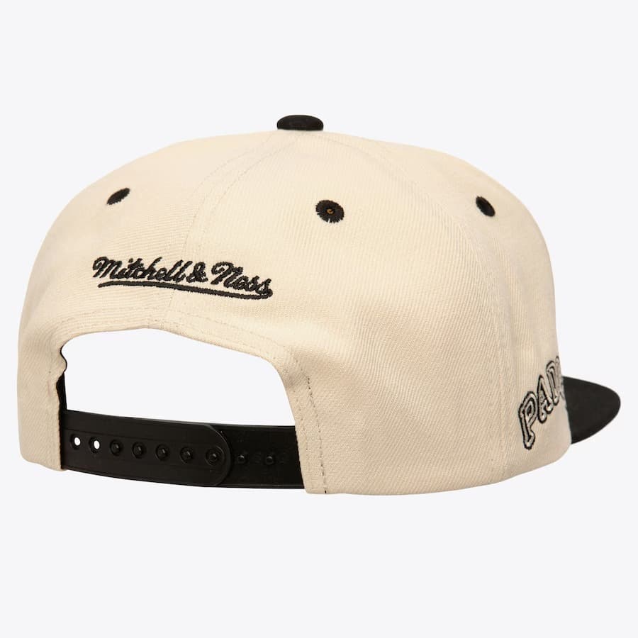 Бейсболка Mitchell & Ness Off White San Diego Padres Cooperstown Collection Snapback Hat