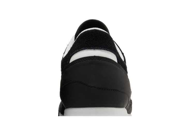 horizonia-black-white-1183a206-002_07