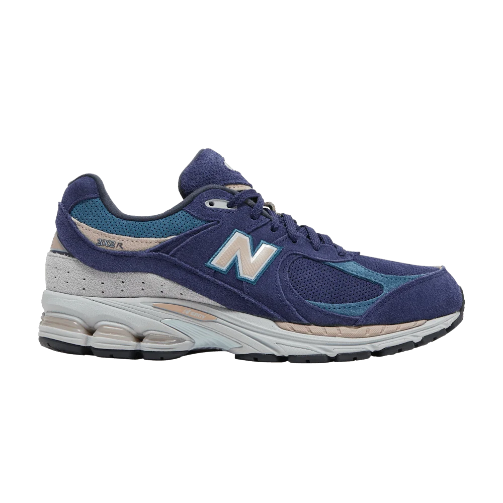 Krossovki-New-Balance-2002R-Night-Tide