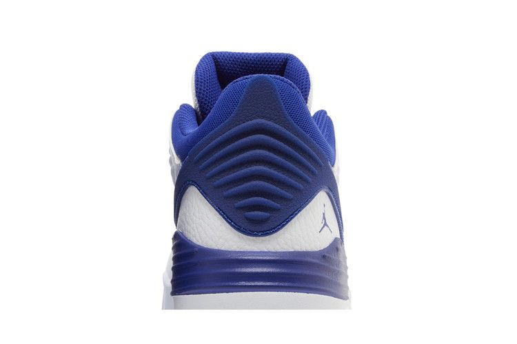 Кроссовки Air Jordan Max Aura 5 GS 'White Radiant Blue'