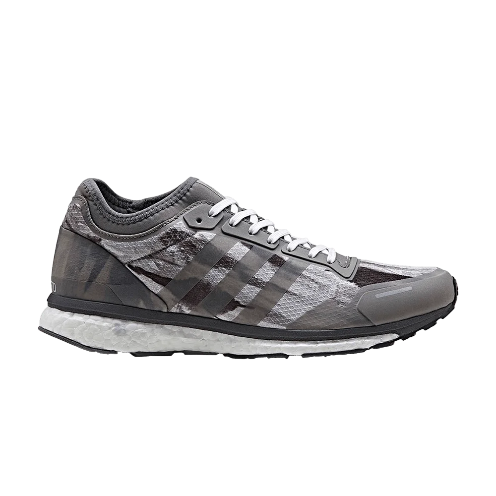 Krossovki-Undefeated-x-adidas-Adizero-Adios-3-Shift-Grey