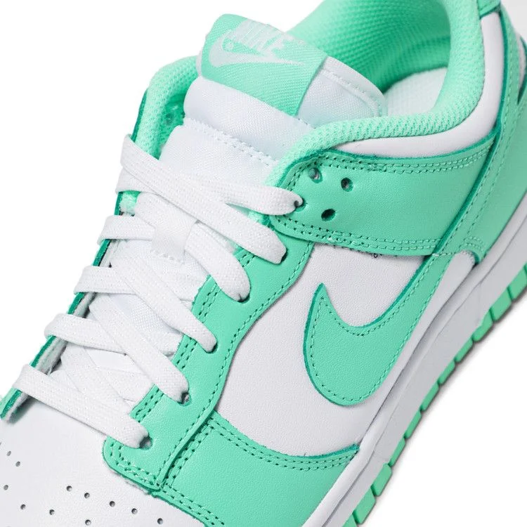 Krossovki-Nike-Wmns-Dunk-Low-Green-Glow-8