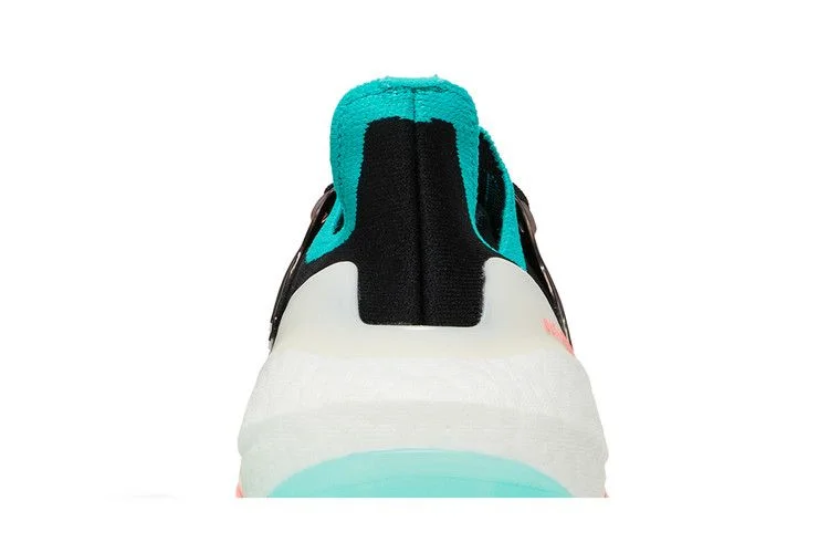 Krossovki-adidas-UltraBoost-22-Black-Turbo-Mint-6