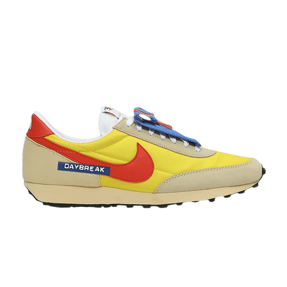Krossovki-Nike-Wmns-Daybreak-SP-Take-Two-Before-Breakfast
