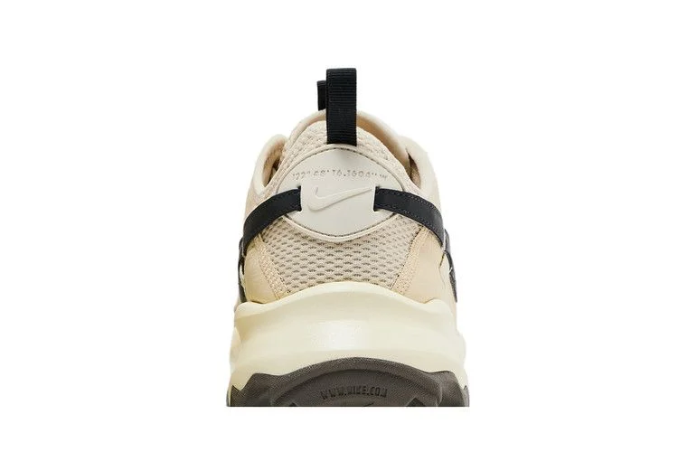 Krossovki-Nike-Wmns-TC-7900-Beach-Off-Noir-6