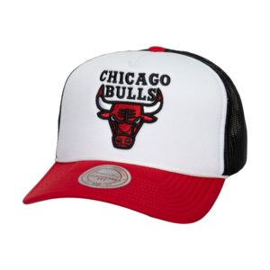Mitchell-Ness-Blocker-Trucker-Chicago-Bulls-Hat-300x300