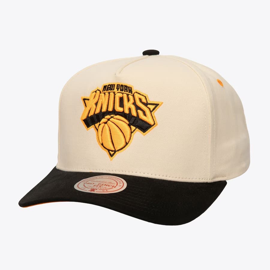 Mitchell-Ness-Cream-New-York-Knicks-Overspray-Pro-Crown-Snapback-Hat