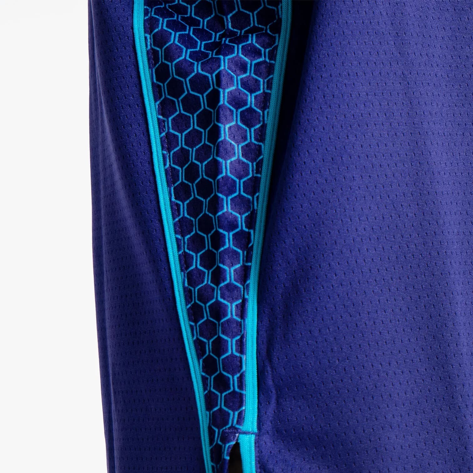 Баскетбольная джерси 2022-23 Charlotte Hornets LaMelo Ball #1 Youth Swingman Statement Edition Purple Jersey